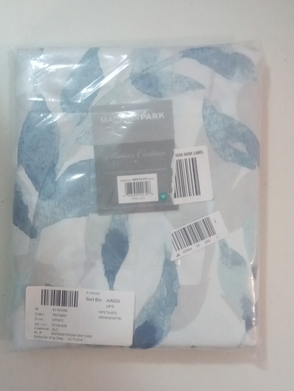 Madison Park Shower Curtain Blue White Floral NWT $70 Thelma Print